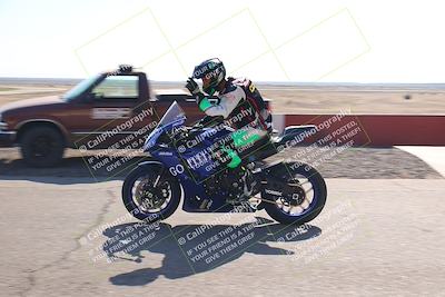 media/Nov-03-2025-Lets Ride (Mon) [[4d74c1c4d3]]/B Group/Grid/